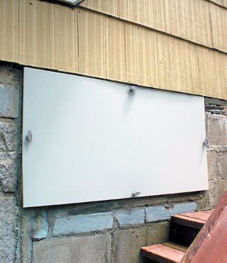 Airtight crawl space doors in Cultus Lake